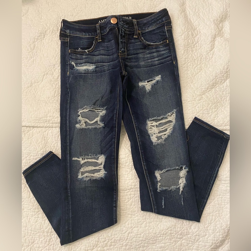 american eagle low rise jeans | dark | size 4